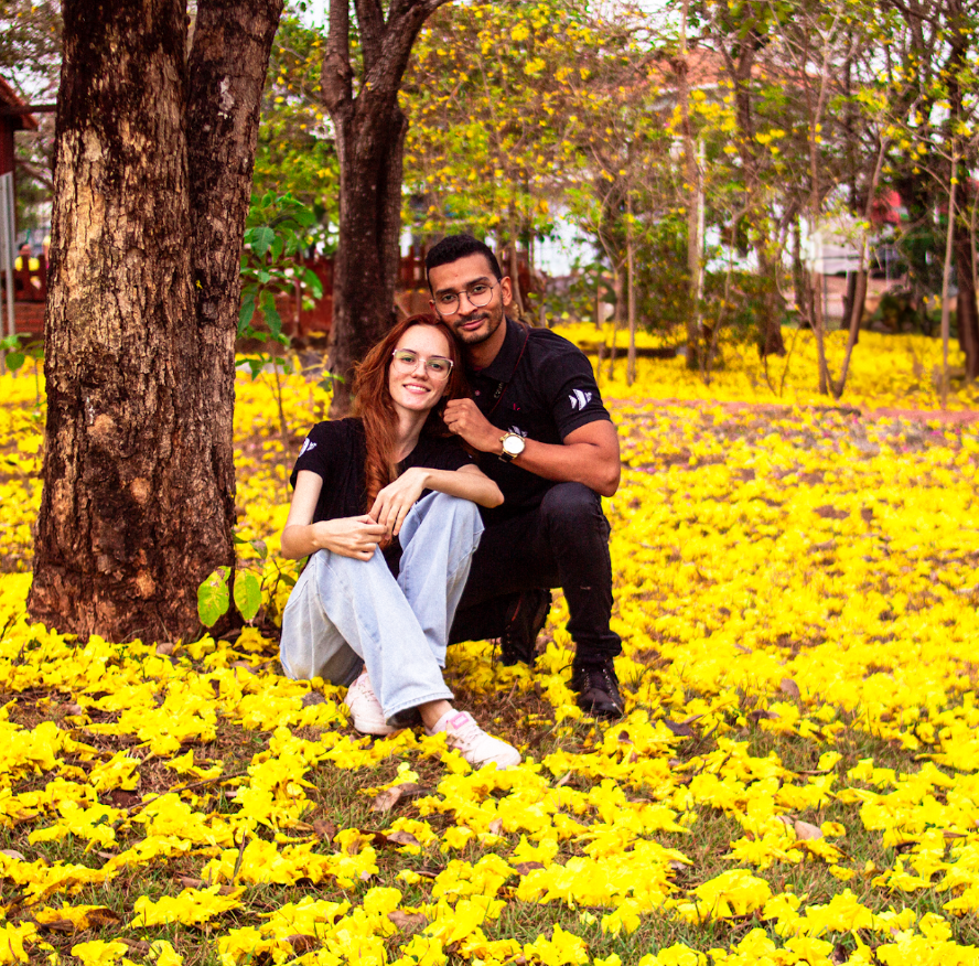 Emanuel e Julia no estudio