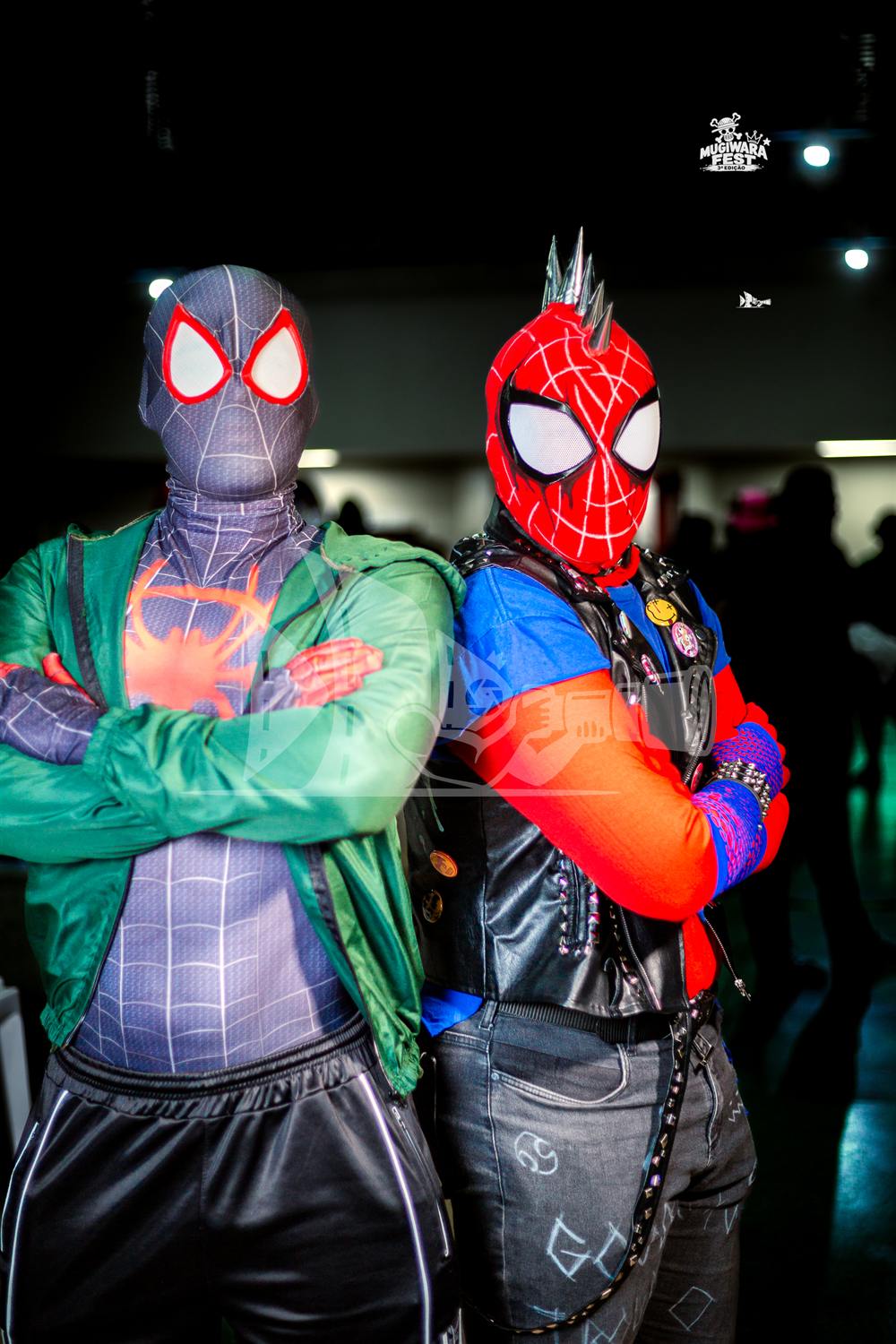 Cosplay de Miles Morales e Homem-Aranha Punk no Mugiwara Fest