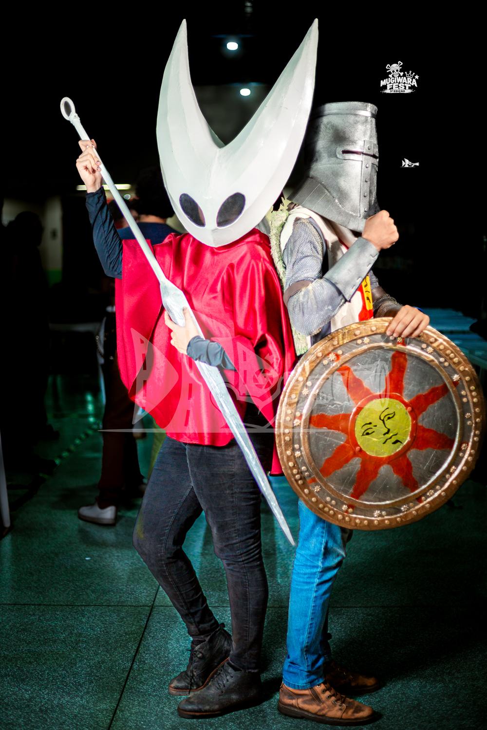 Hornet e Solaire de Astora no Mugiwara Fest